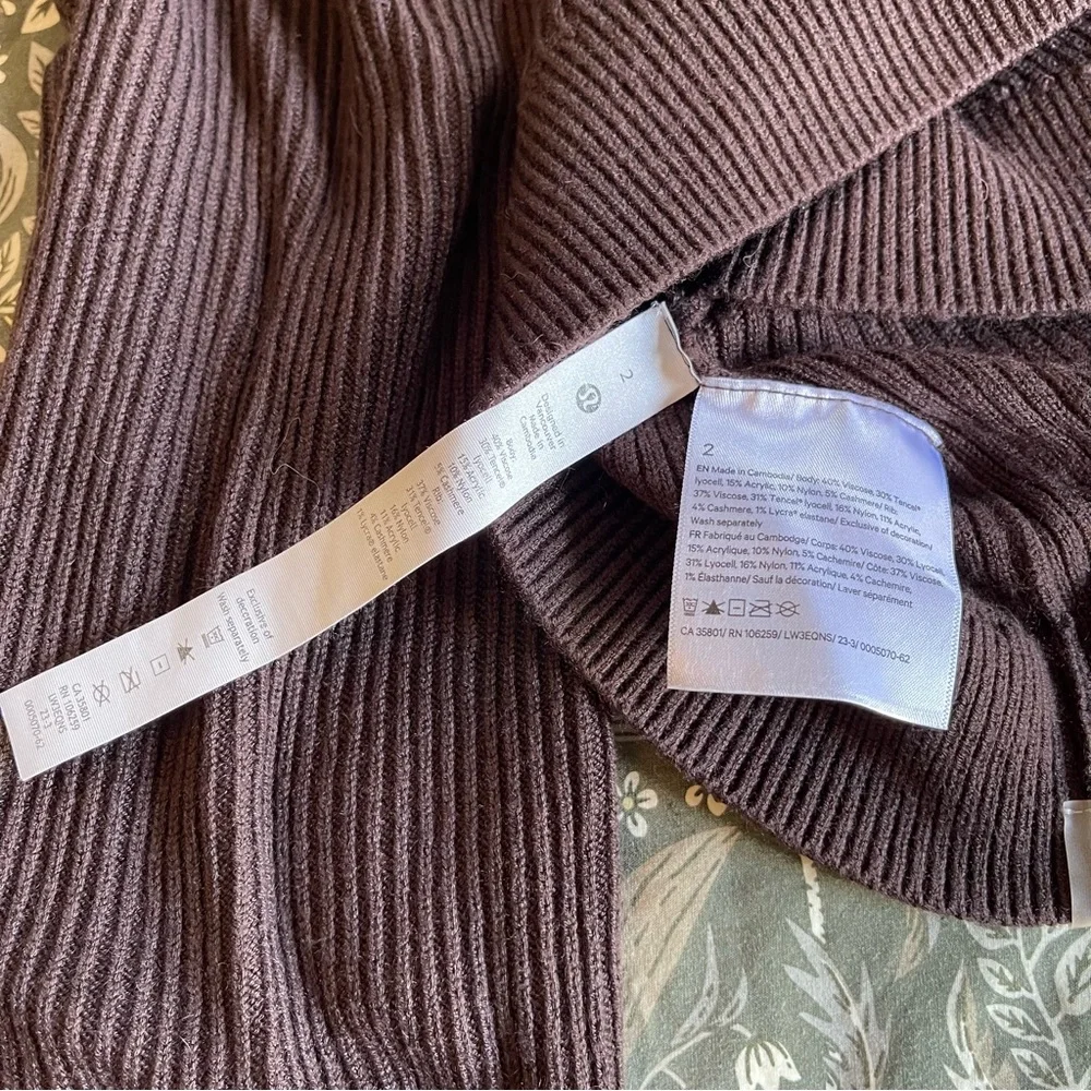 RARE Lululemon Reversible Crossover Sweater Espresso Chocolate Brown Size 2 - Picture 5 of 9